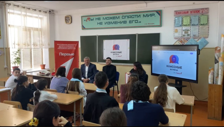 Волонтеры-медики.
